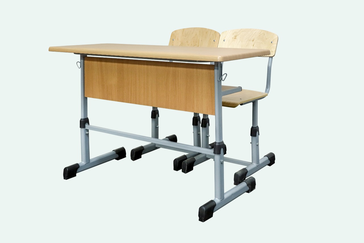 Регулируемый стол